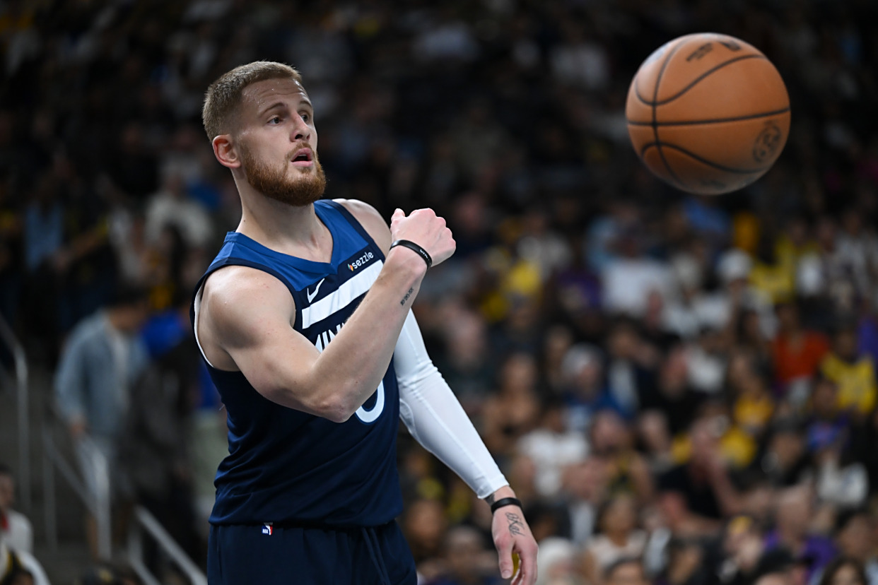 华体会官方网站下载关于NBA常规赛赛前再迎强敌，尼斯远射贴柱，主帅态度：震撼外界，数据趋势出现新变化的信息