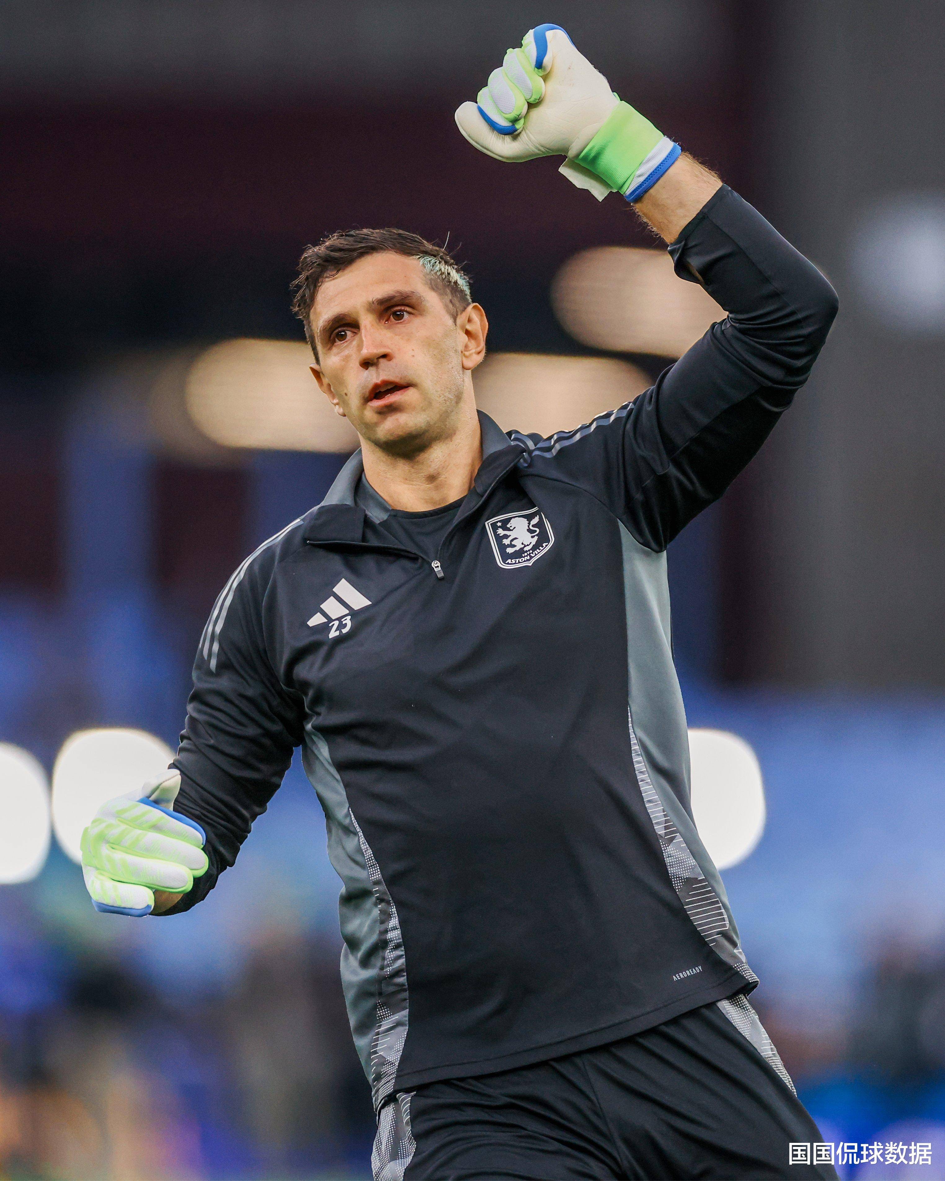 华体会官网包含阿斯顿维拉迎意大利杯关键赛,集结日状态回暖,震撼外界,数据趋势出现新变化的词条